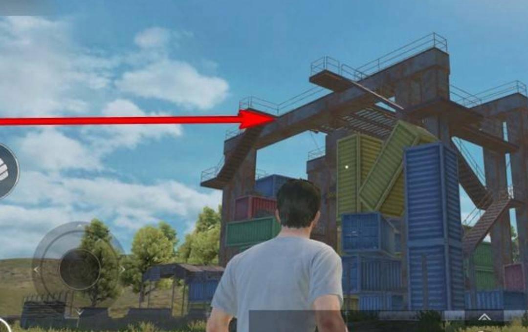 在和平精英特训岛里怎么捡到雪地吉利服？