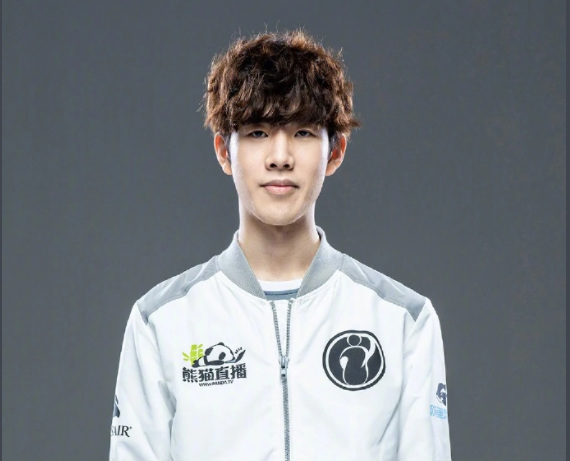 英雄联盟职业选手历史排名前十是哪几位_英雄联盟历史排名前十职业选手揭晓！