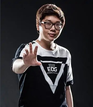 LOL选手pawn什么时候加入edg_Pawn何时加入EDG战队