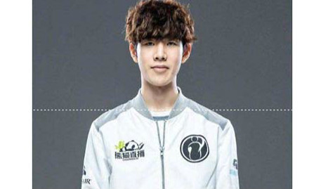 英雄联盟最强上单职业选手有哪些_英雄联盟顶尖上单职业选手大揭秘