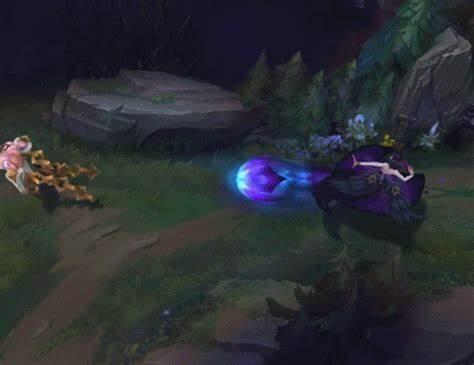 英雄联盟莫甘娜的q控制几秒