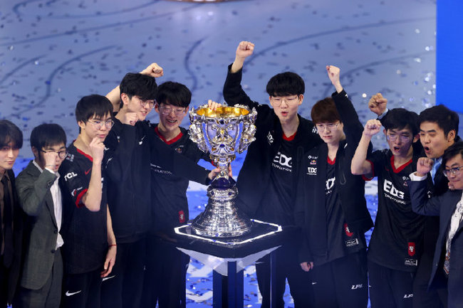 历届英雄联盟全球总决赛举办地点分别是哪里_历届英雄联盟全球总决赛举办地点汇总