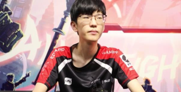 英雄联盟jiejie 什么打野