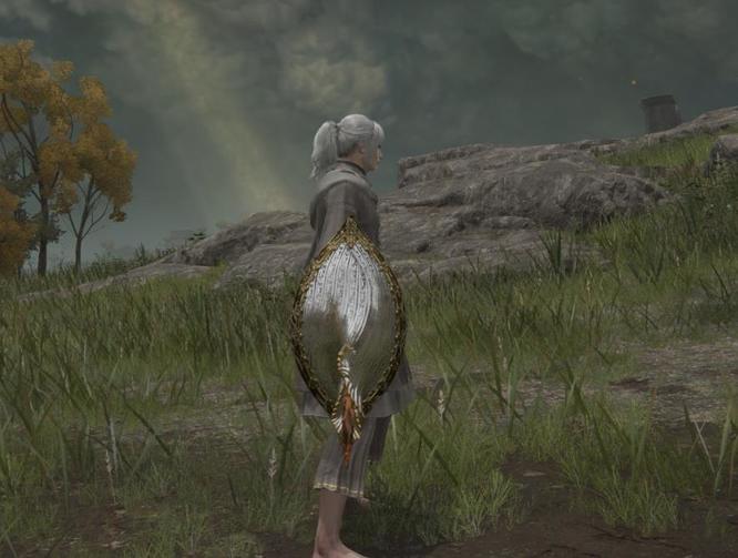 老头环白银盾怎么样