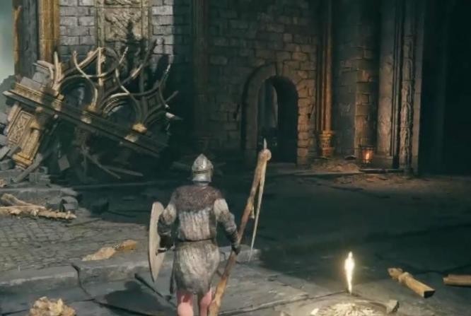 艾尔登法环小圆盾格挡在哪_老头将小圆盾放在哪个格子