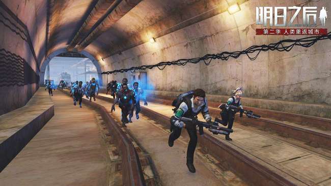 明日之后手游军营潜行怎么过