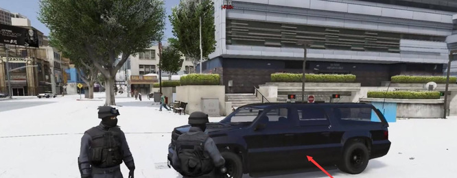 战术小队开车按键是什么